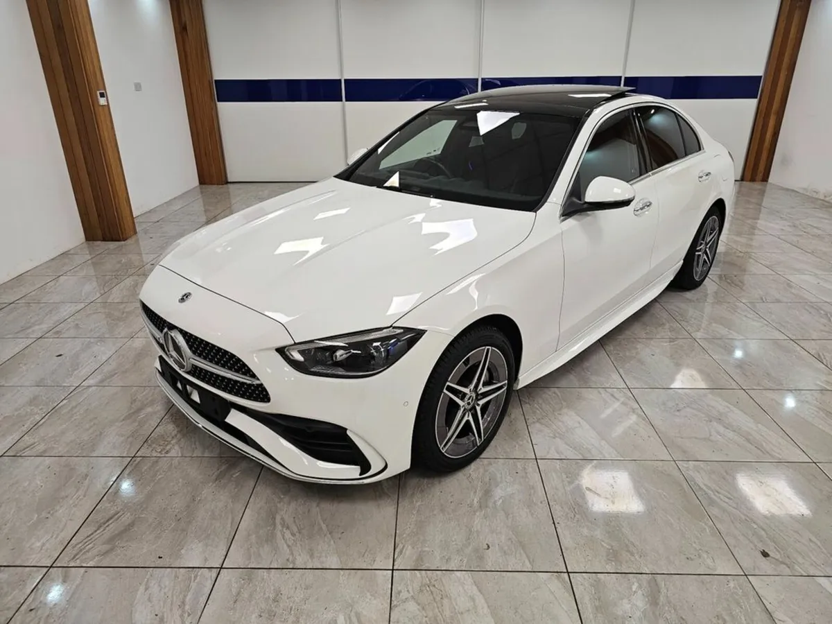 Mercedes-Benz C-Class TOP OF THE RANGE - Image 3