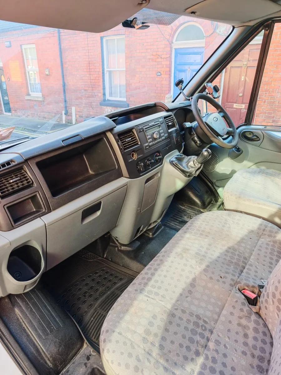 Ford Transit 2012 - Image 2