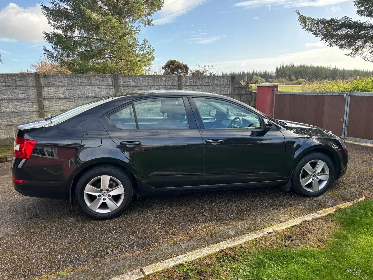 Low mileage, Skoda Octavia 2014 1.6 tdi - Image 4
