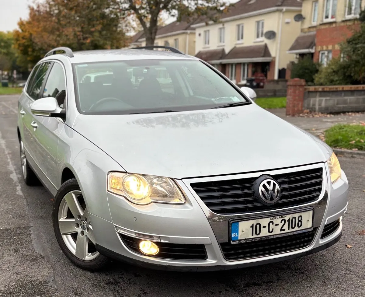 2010 Volkswagen Passat Estate - Low mileage - Image 1