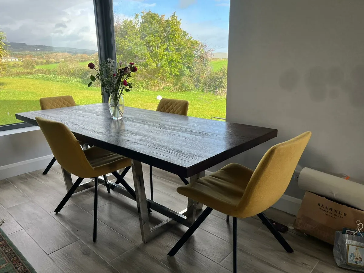 Dining table and chairs - Image 3
