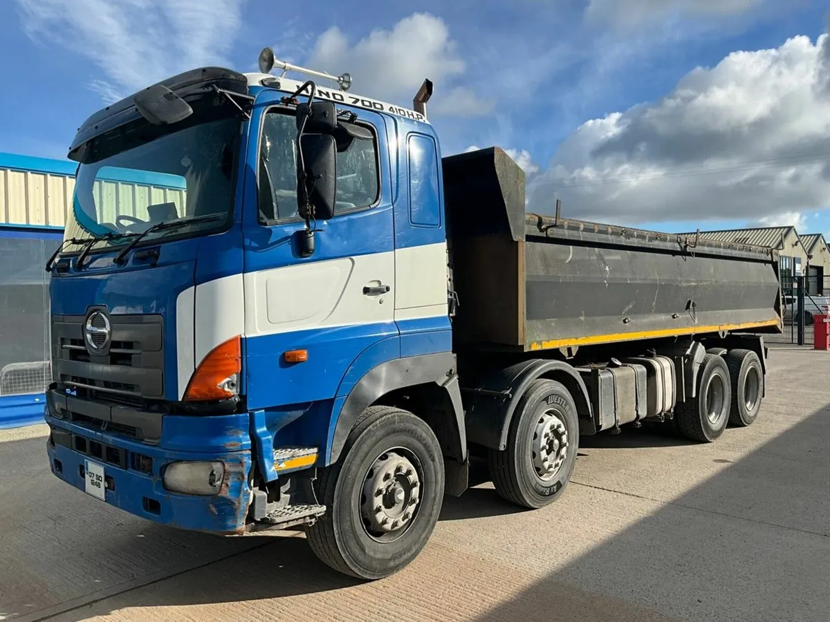 HINO 700 - 410 SERIES 8x4 26 TON TIPPER - Image 4