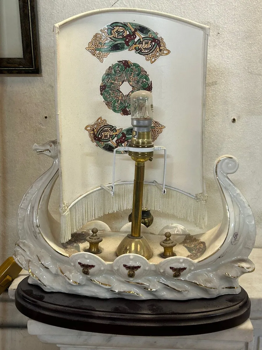 Irish hand made porcelain Viking table lamp - Image 2