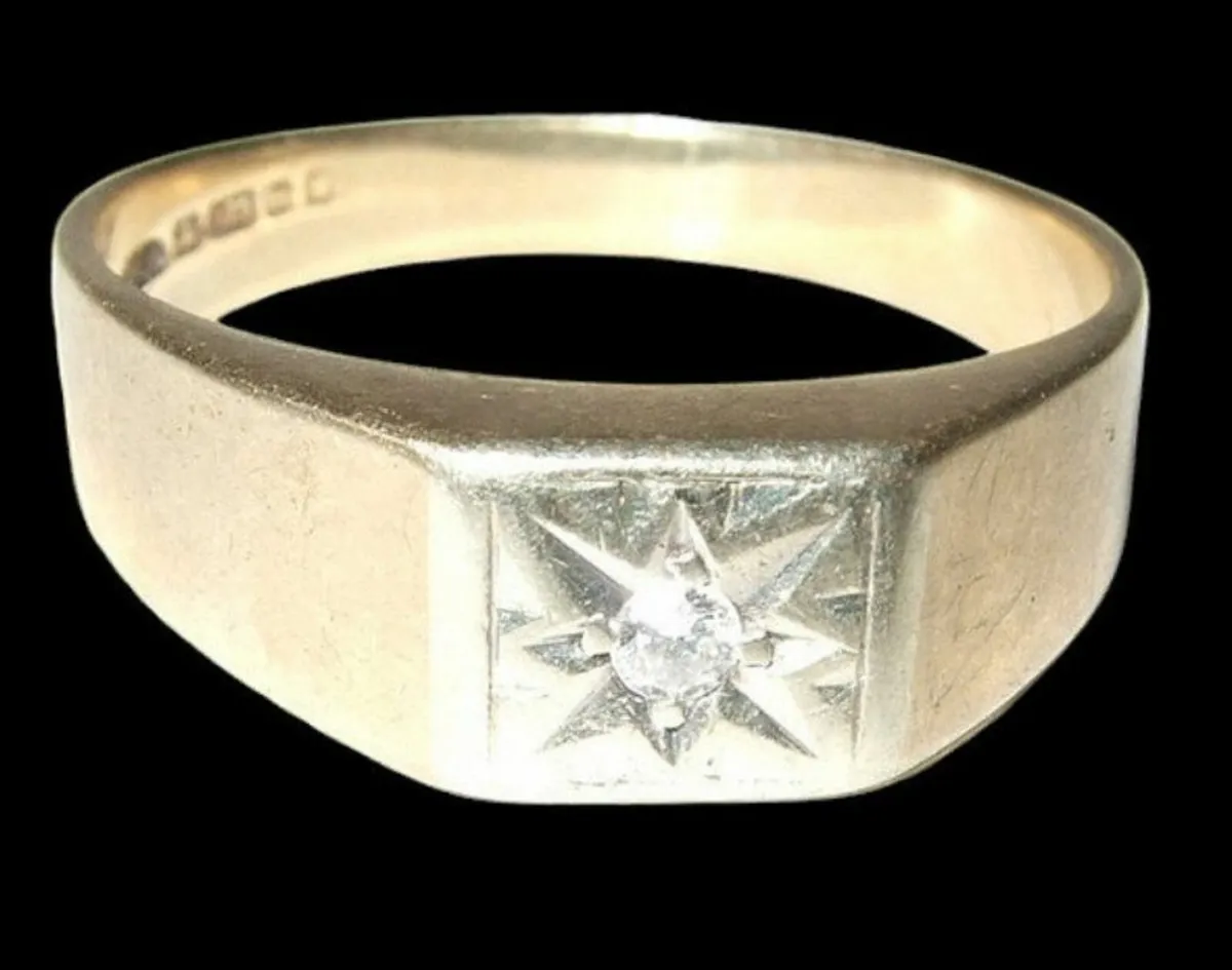 Vintage Hallmarked 9ct Diamond  Solitaire - Image 1
