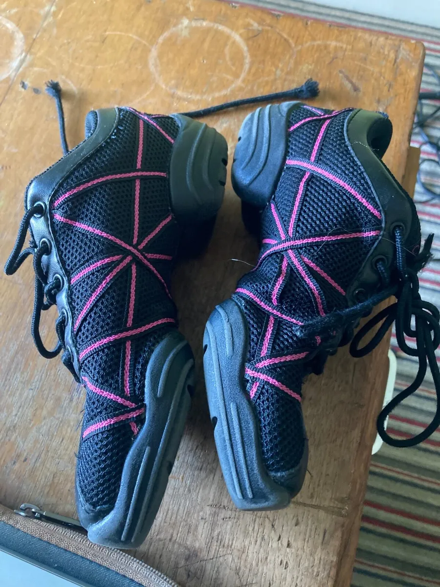 dance shoes - Image 1