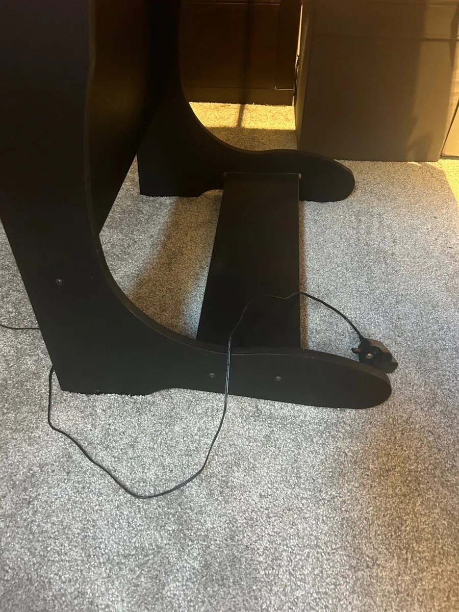 Games Table - Image 4