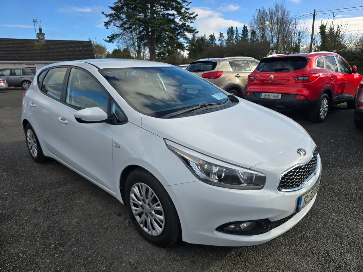 12 Kia Ceed 1.6 Crdi Hatchback New Shape - Image 1
