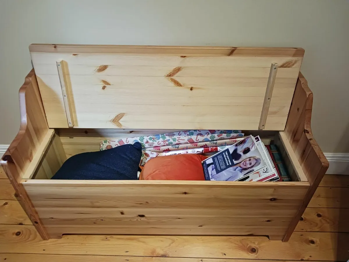Wooden Storage Bench - Image 2