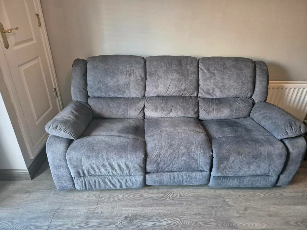 3 Seater Recliner Sofa - Image 1