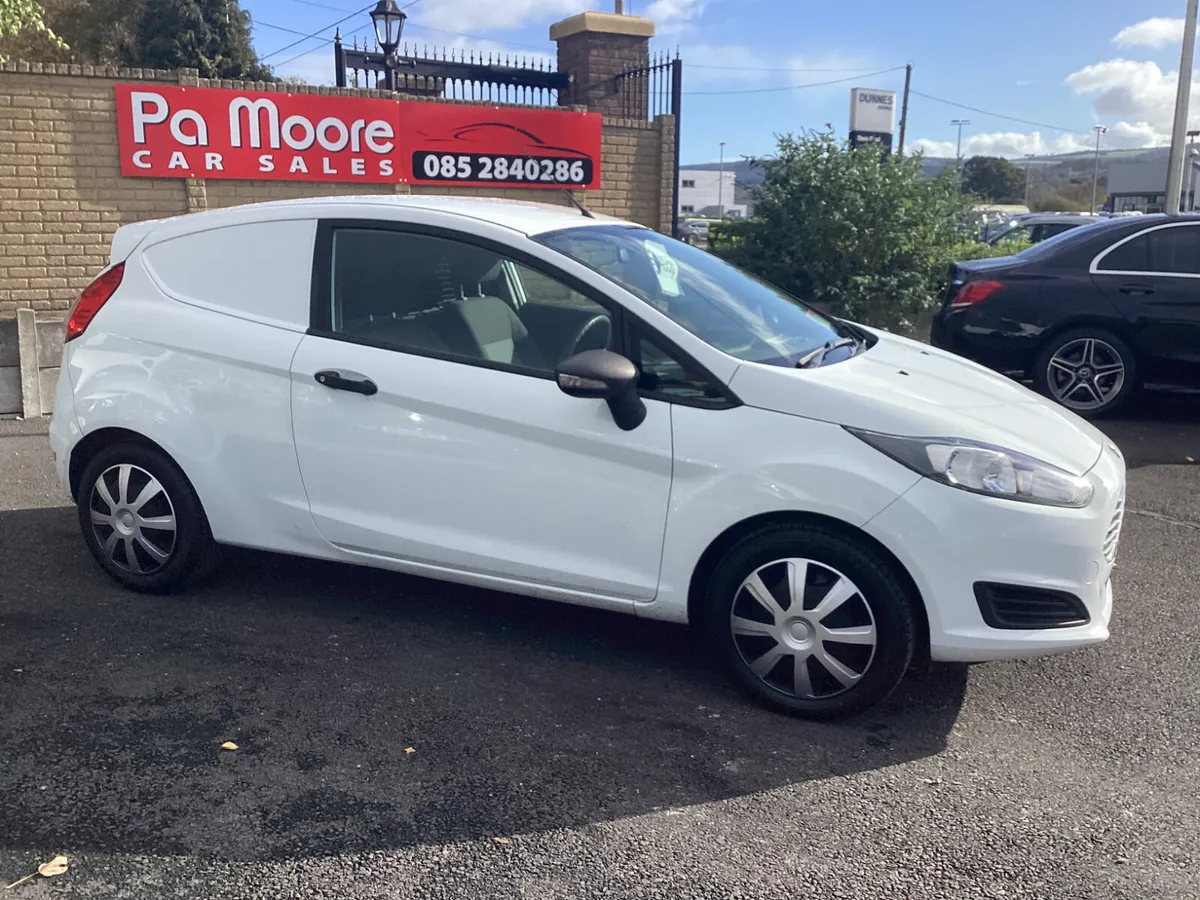 Ford Fiesta * 1.5 DIESEL - Image 3