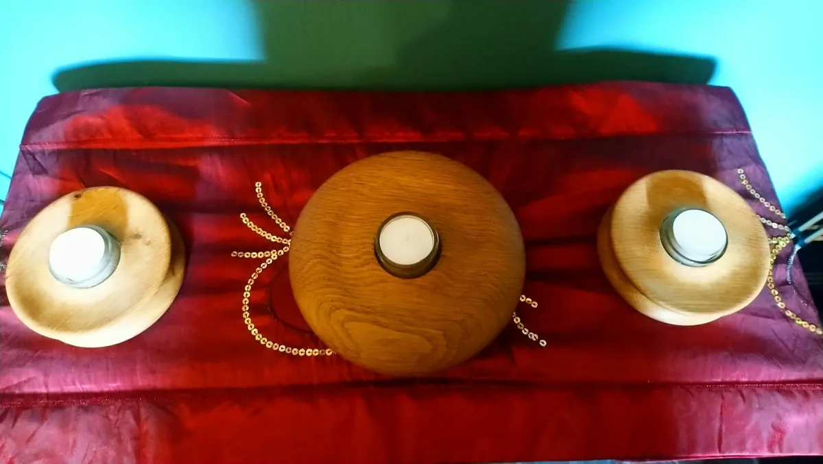 Set of three hand turned oak tea light holders - Image 3