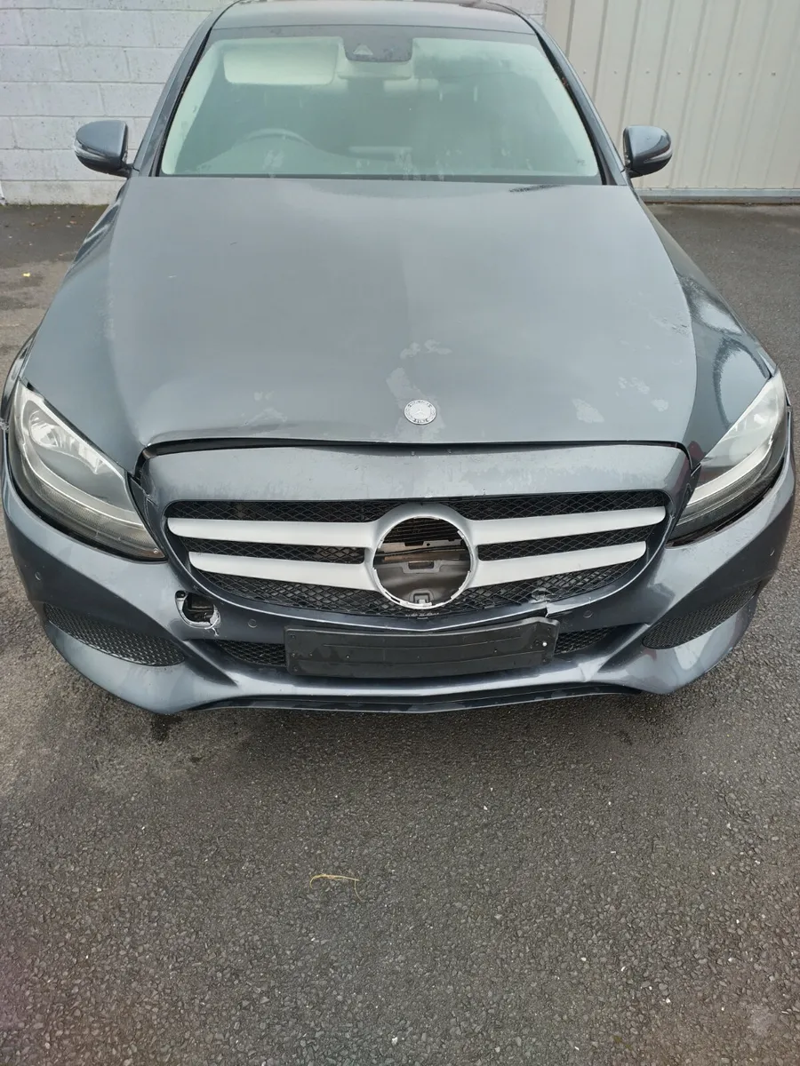 Mercedes  C Class - Image 2