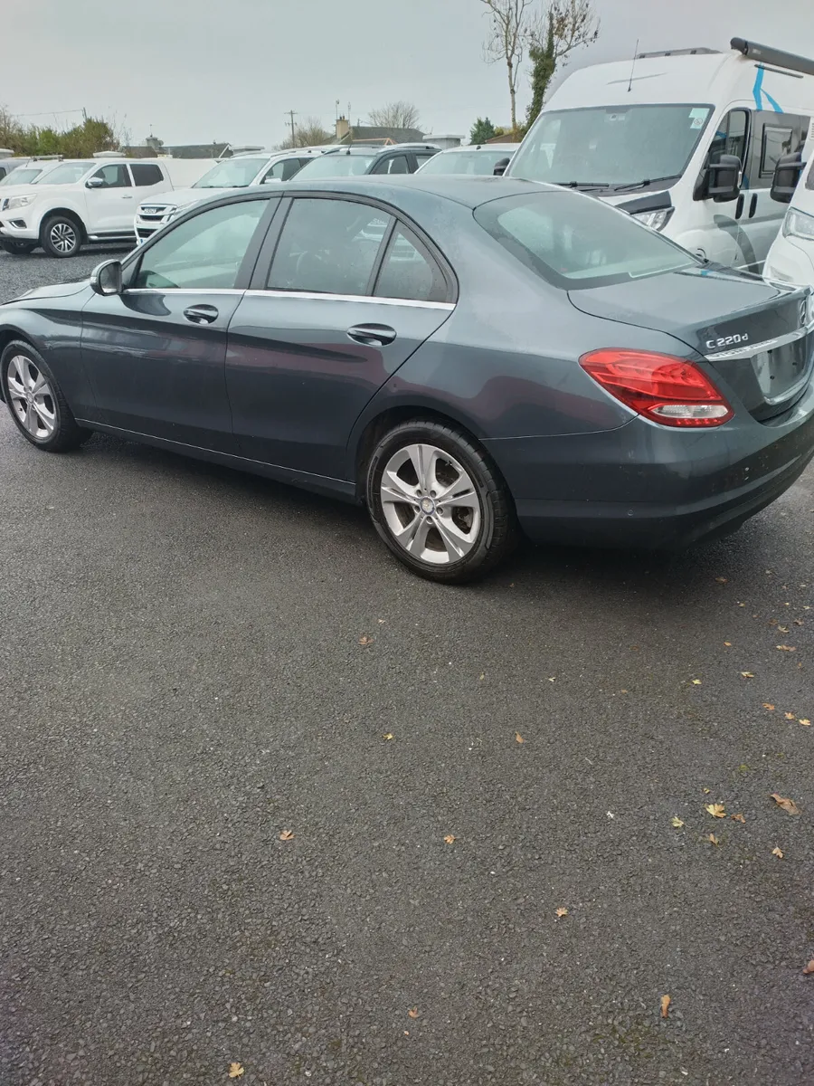 Mercedes  C Class - Image 4