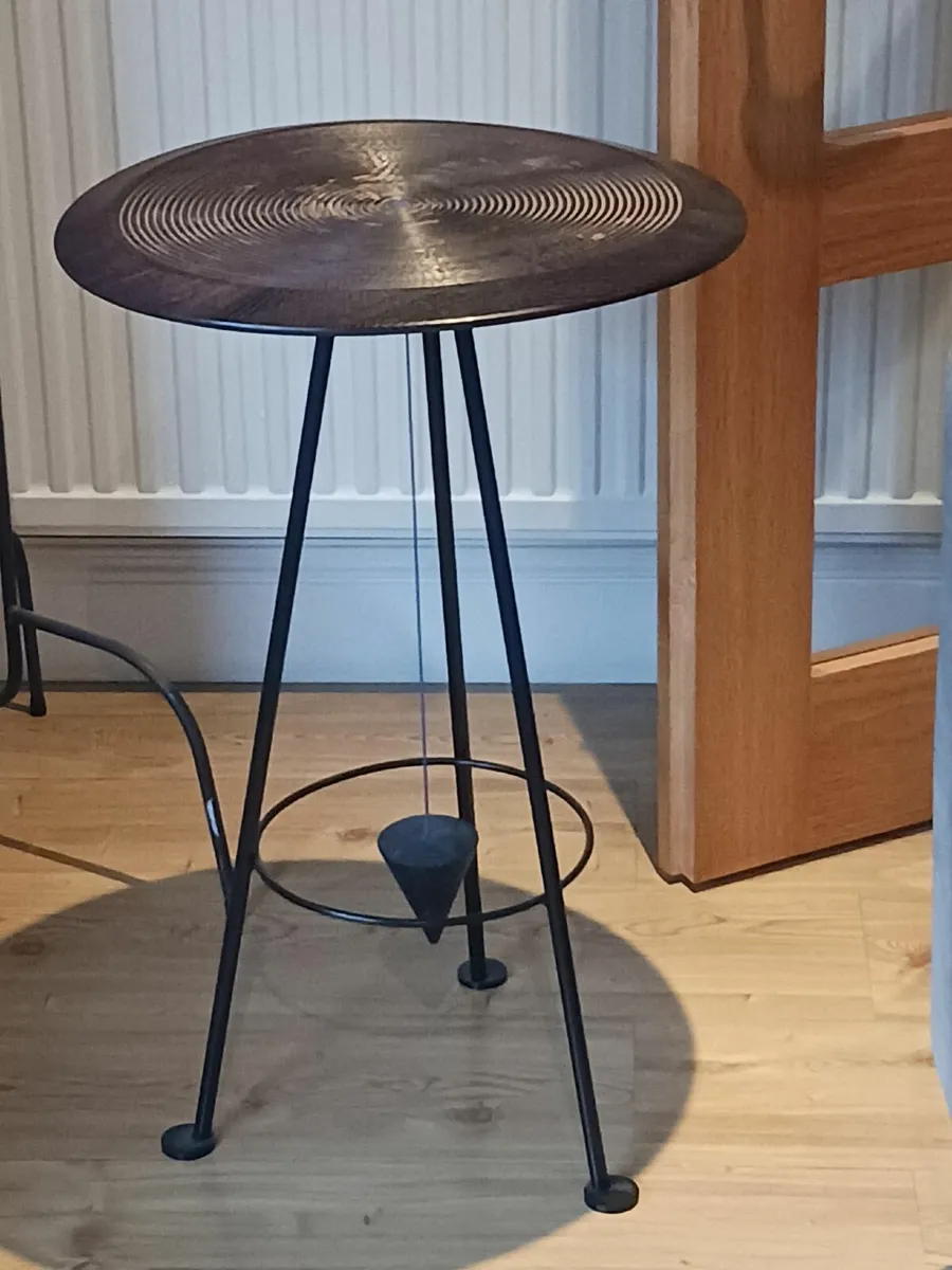 Table - Pendulum - Image 1