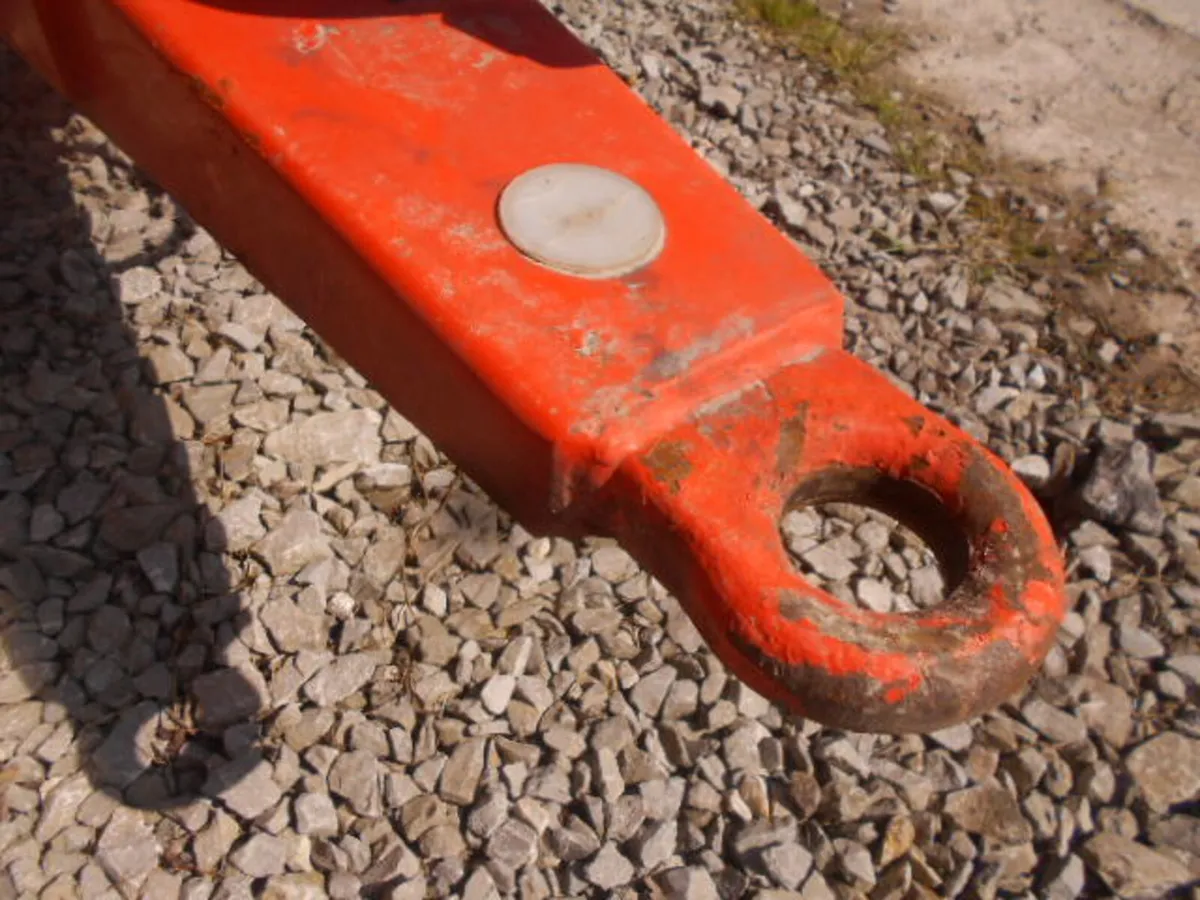 KUHN 3570M BALE SHREDDER, 2016 - Image 4