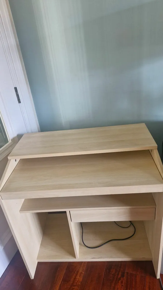 Office desk - Image 3