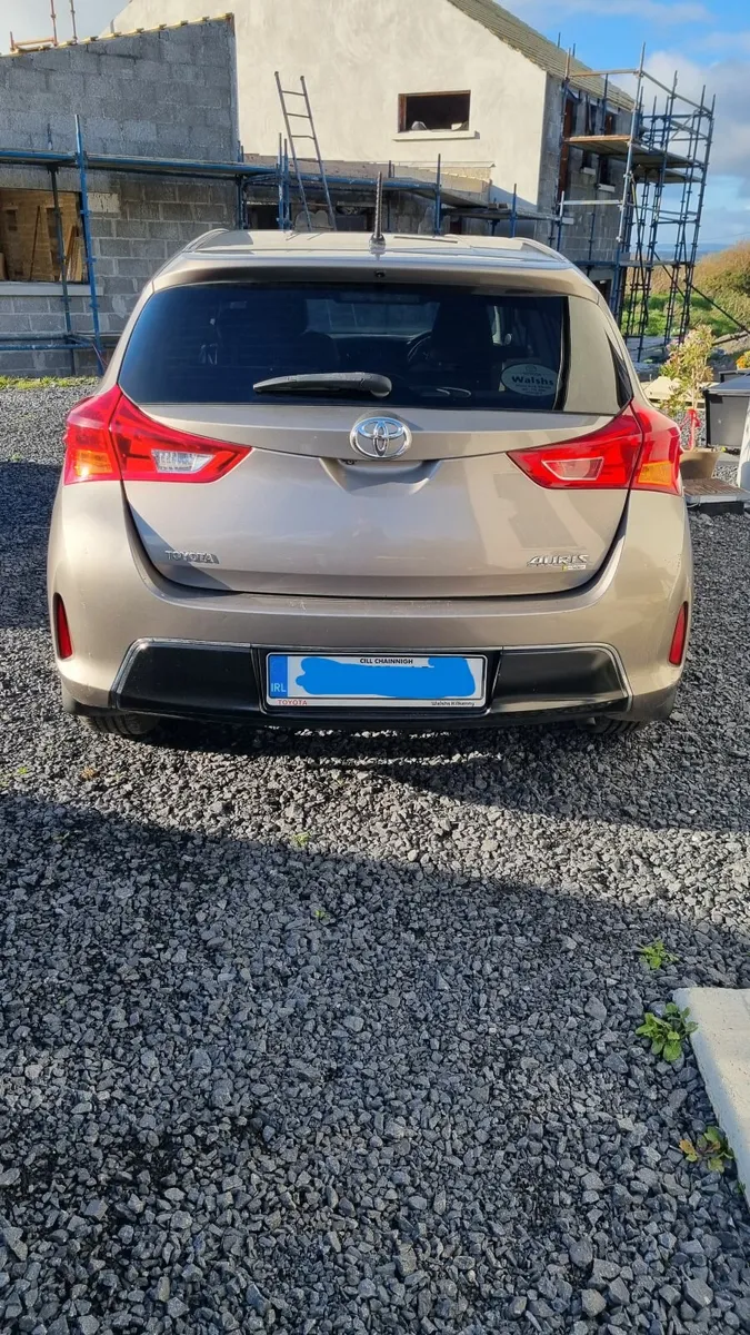 Toyota Auris 2015 - Image 4