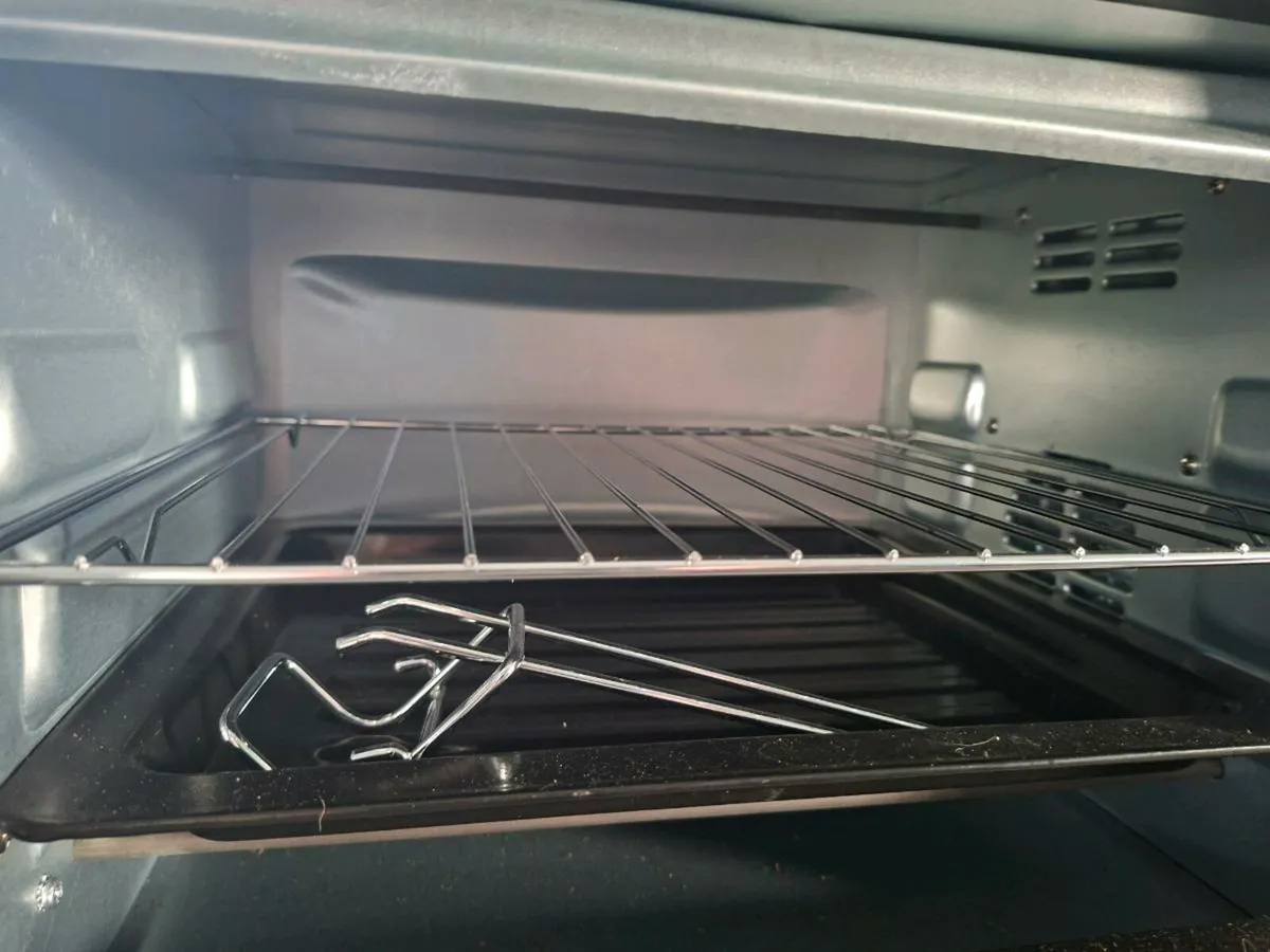 Mini oven with hob - Image 2