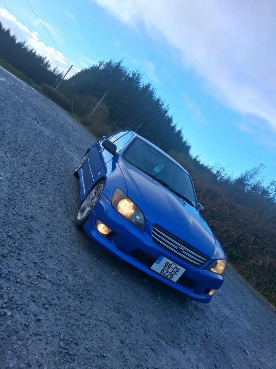 Toyota altezza for sale - Image 1