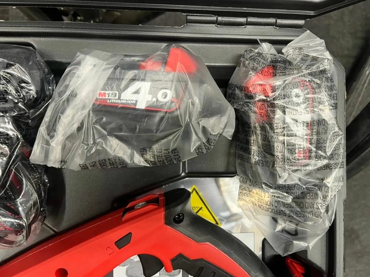 Milwaukee M18 Band Saw - Image 4