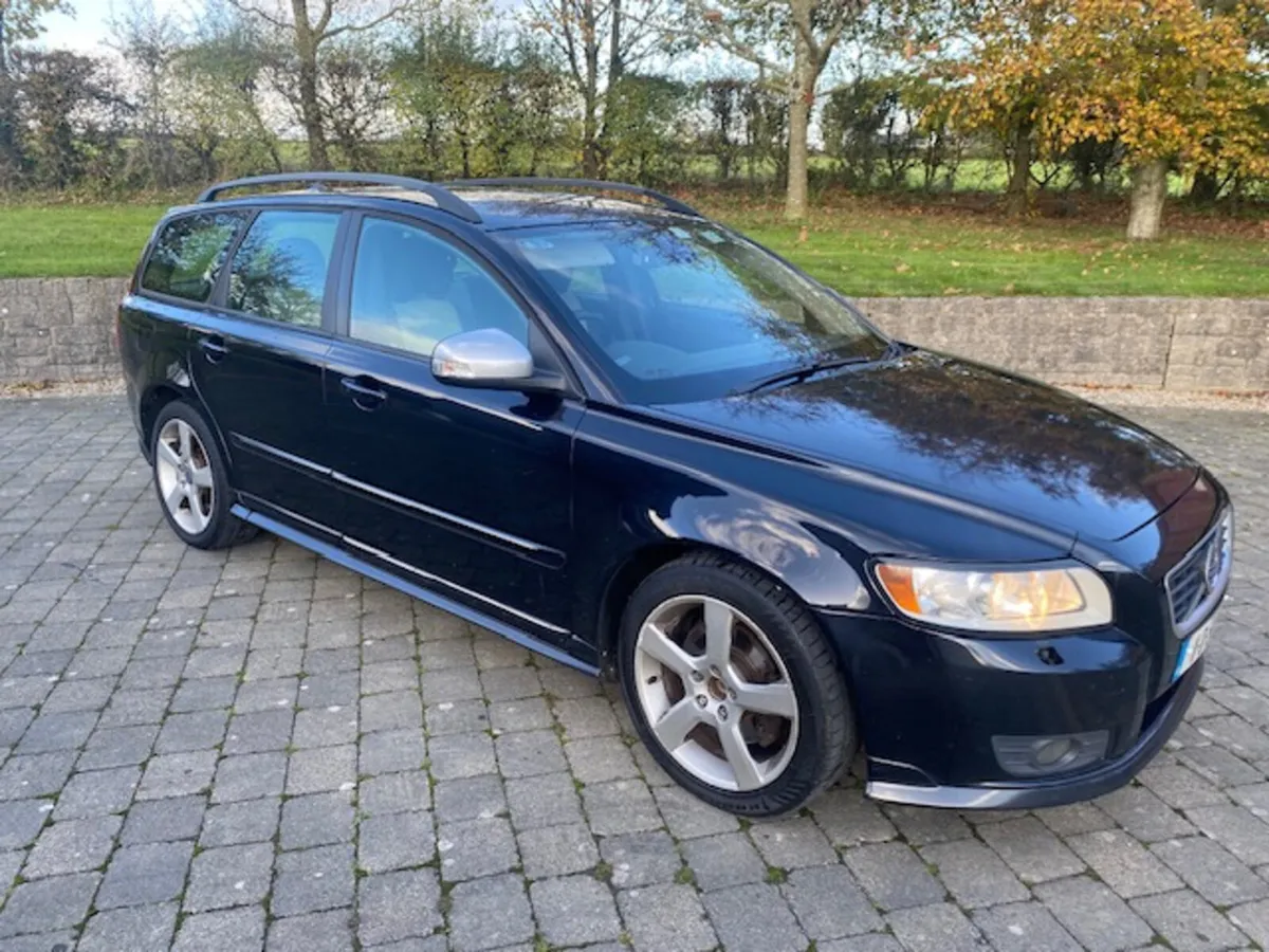 11 Volvo V50 2.0 D R Design NCT07/26 - Image 3