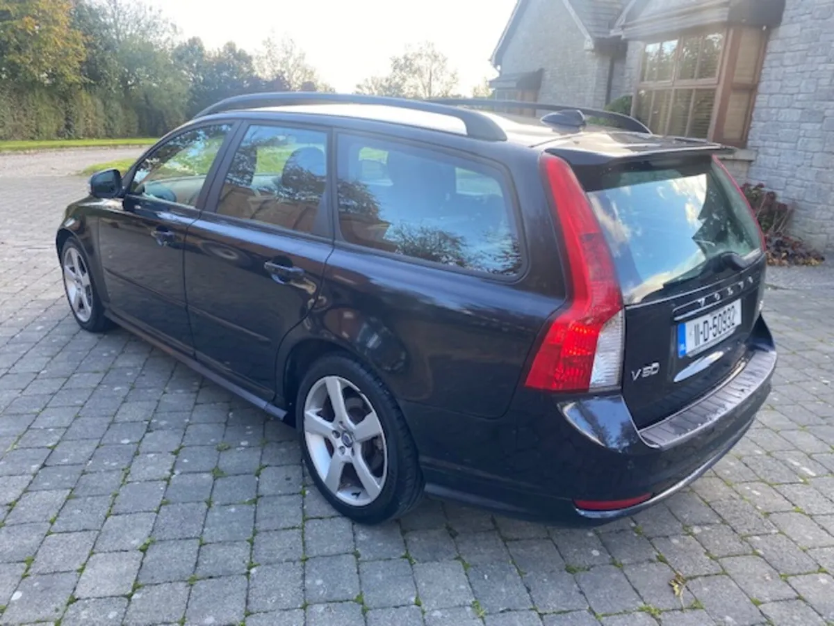 11 Volvo V50 2.0 D R Design NCT07/26 - Image 4