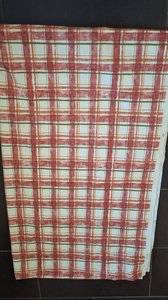 Curtain Fabric Check - Image 1