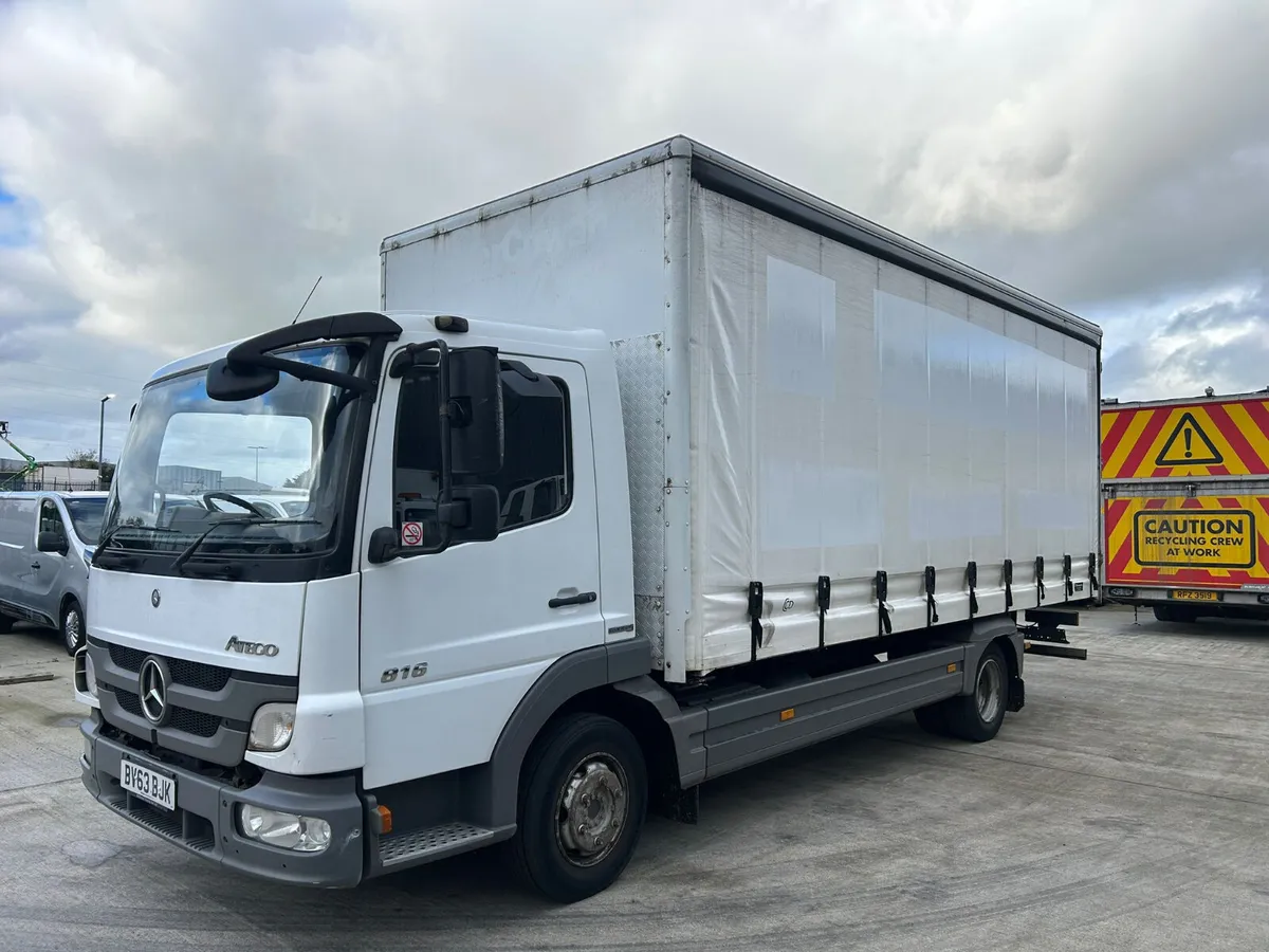 October 2013 Mercedes Atego 816 Curtainside - Image 3