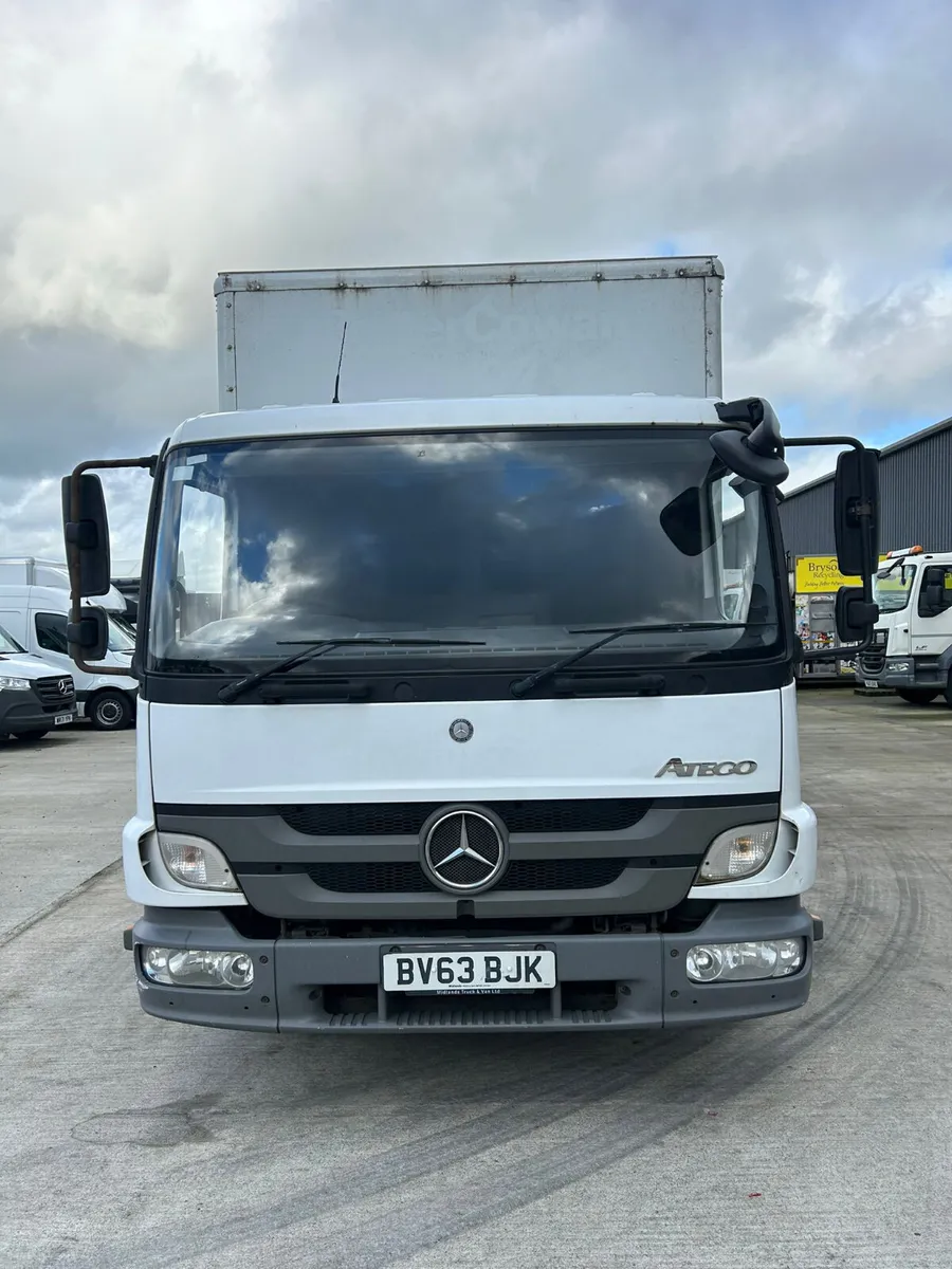 October 2013 Mercedes Atego 816 Curtainside - Image 2