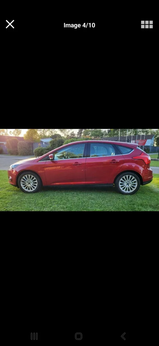 2013 Ford focus TOP SPEC LOW KMS - Image 4