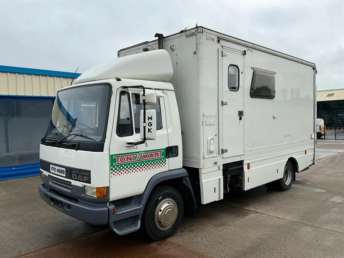 LEYLAND DAF 45.160 7.5 TON 4X2 RACE TRUCK - Image 4