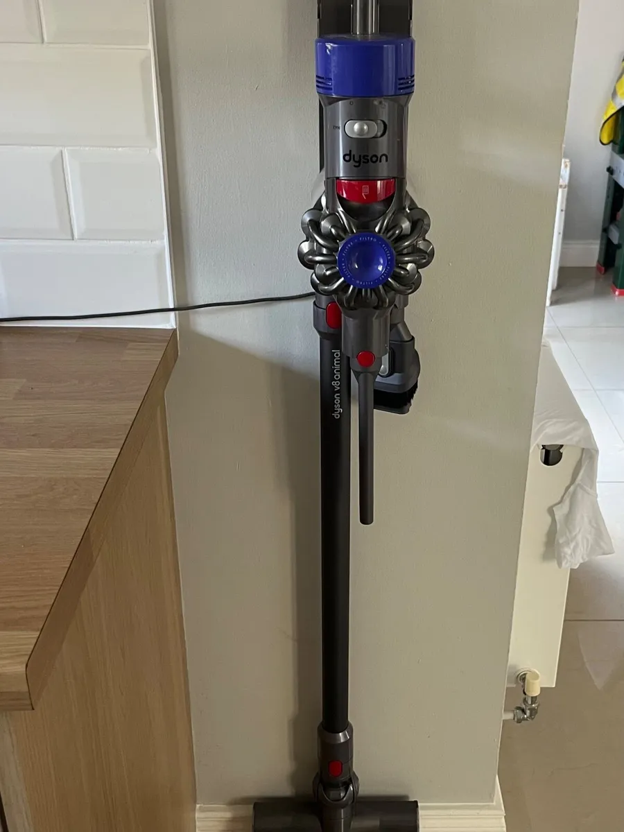 Dyson v8 animal - Image 2