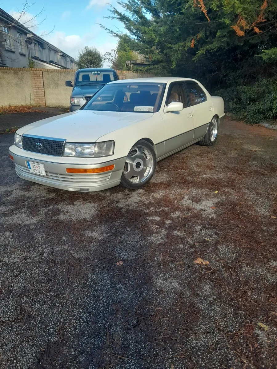 Toyota Celsior 1991 - Image 2