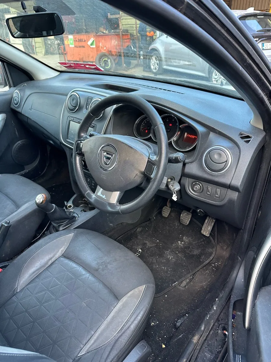 2014 Sandero stepway diesel - Image 2
