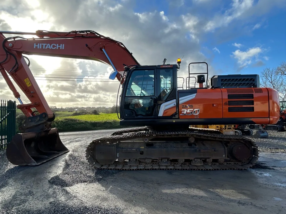 ✅ 2022 Hitachi ZX350LC-7 - Image 2