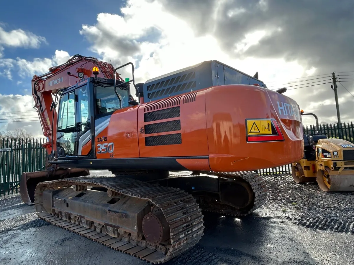 ✅ 2022 Hitachi ZX350LC-7 - Image 3