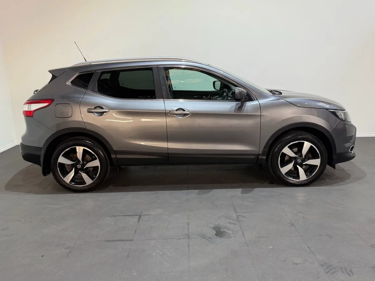 Nissan Qashqai Premium 1.5D SVE - High Spech - Image 4