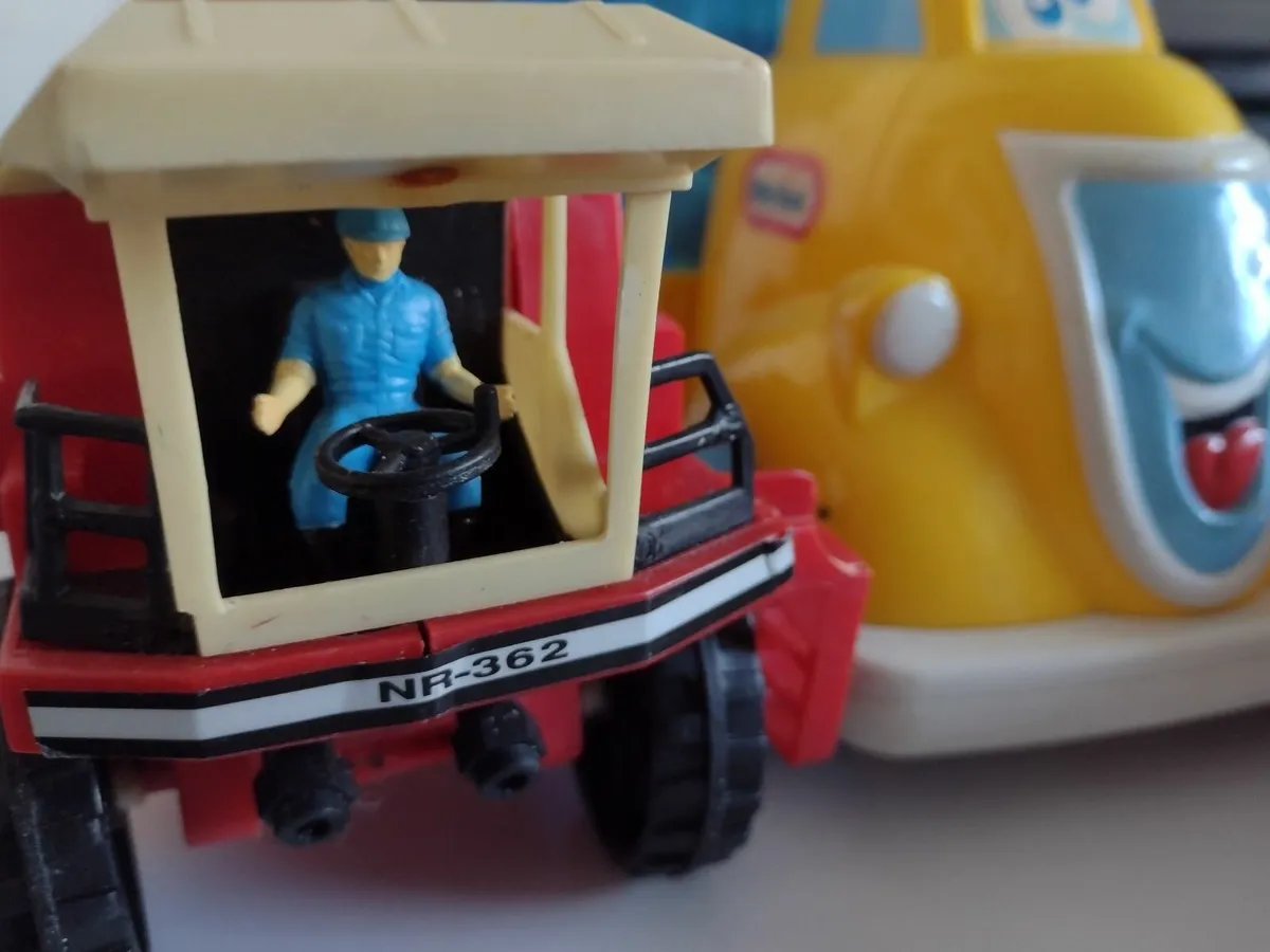 Kid's Toys - Image 3