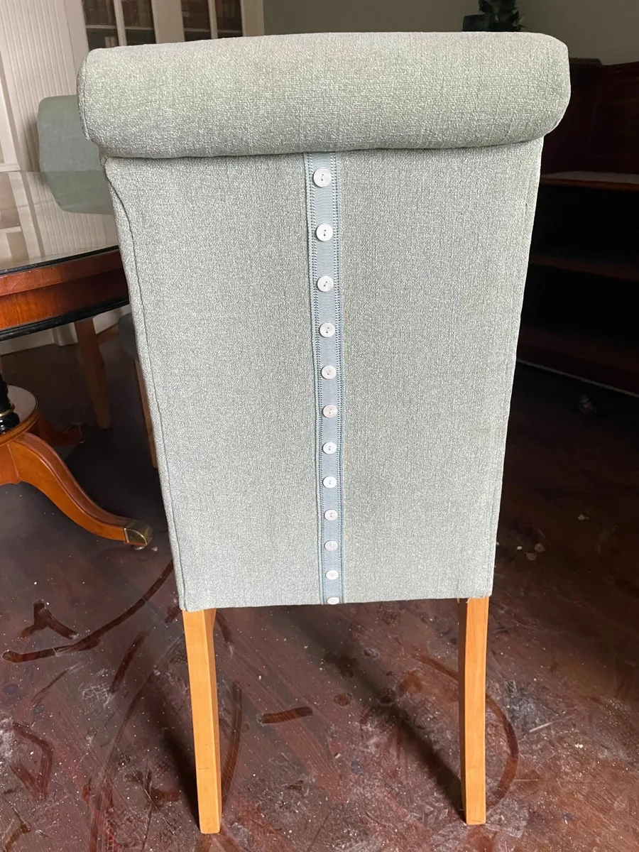 High-Quality Regency-Style Round Dining Table & 6 - Image 4