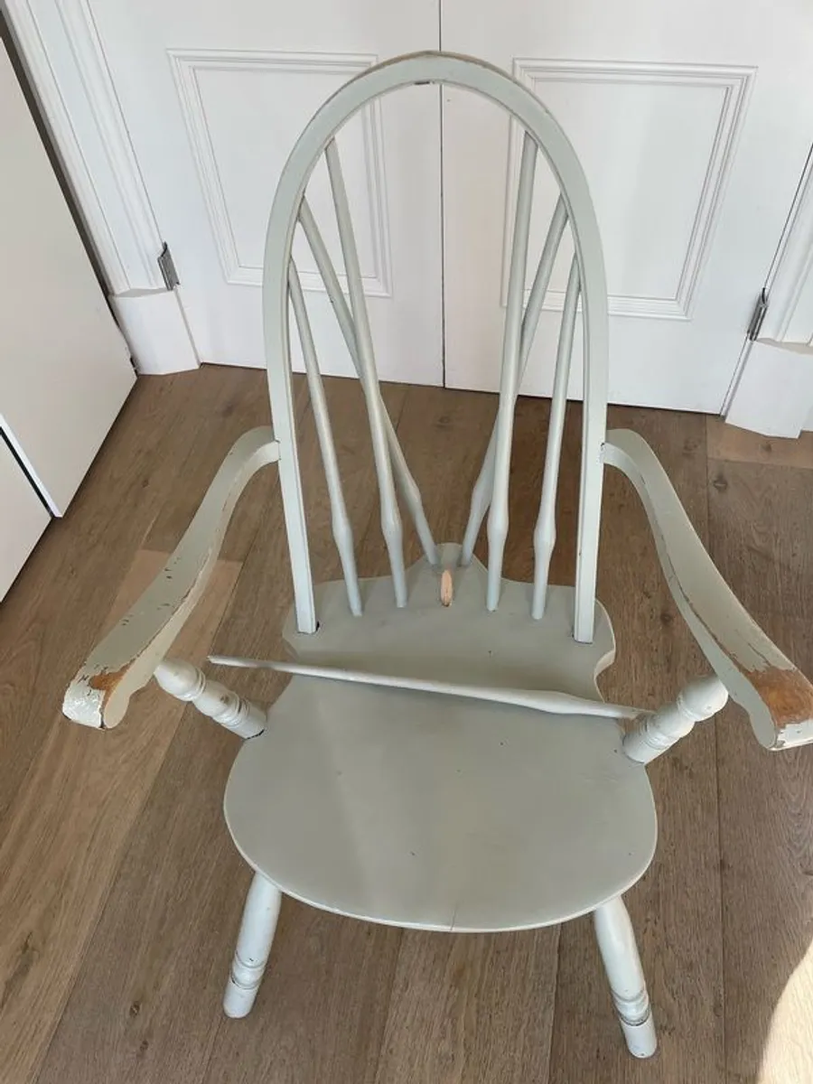 Quaker Dining Chairs x4 - Image 3