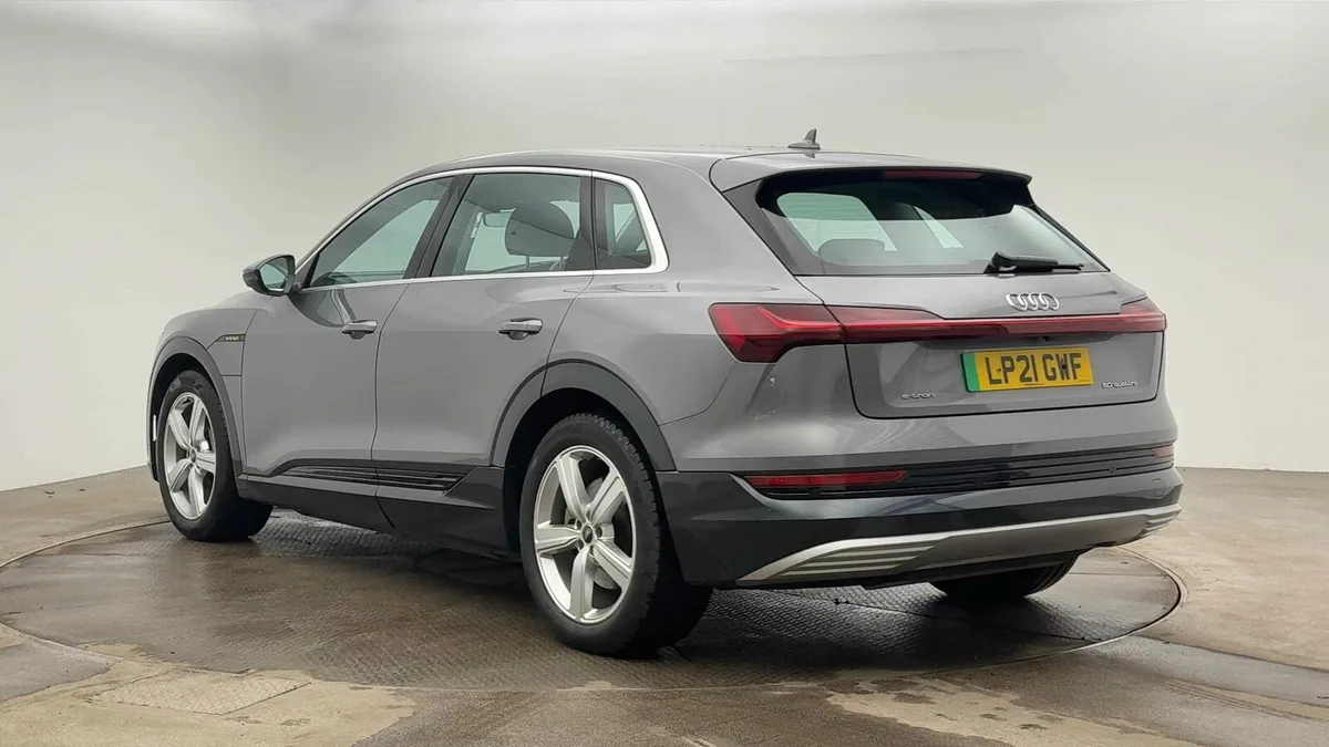 Audi E-tron Estate Technik - Image 3