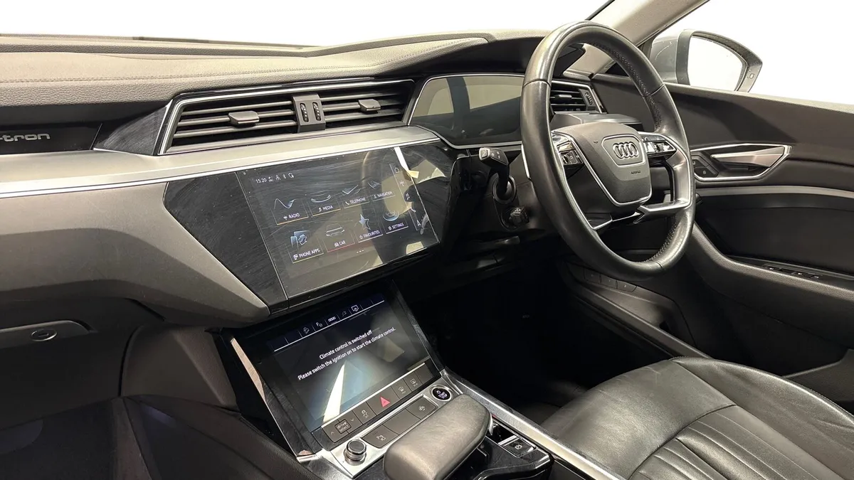 Audi E-tron Estate Technik - Image 4