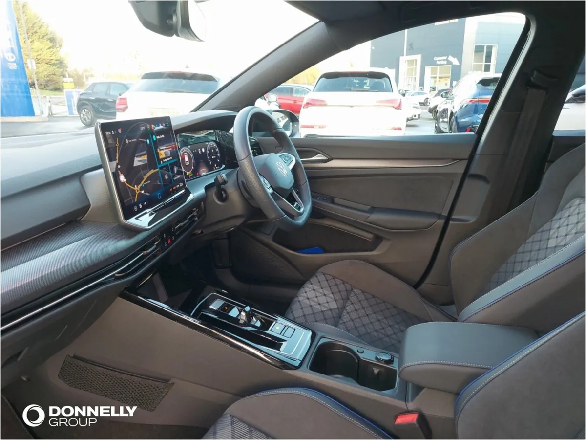 Volkswagen Golf Hatchback R-Line - Image 2