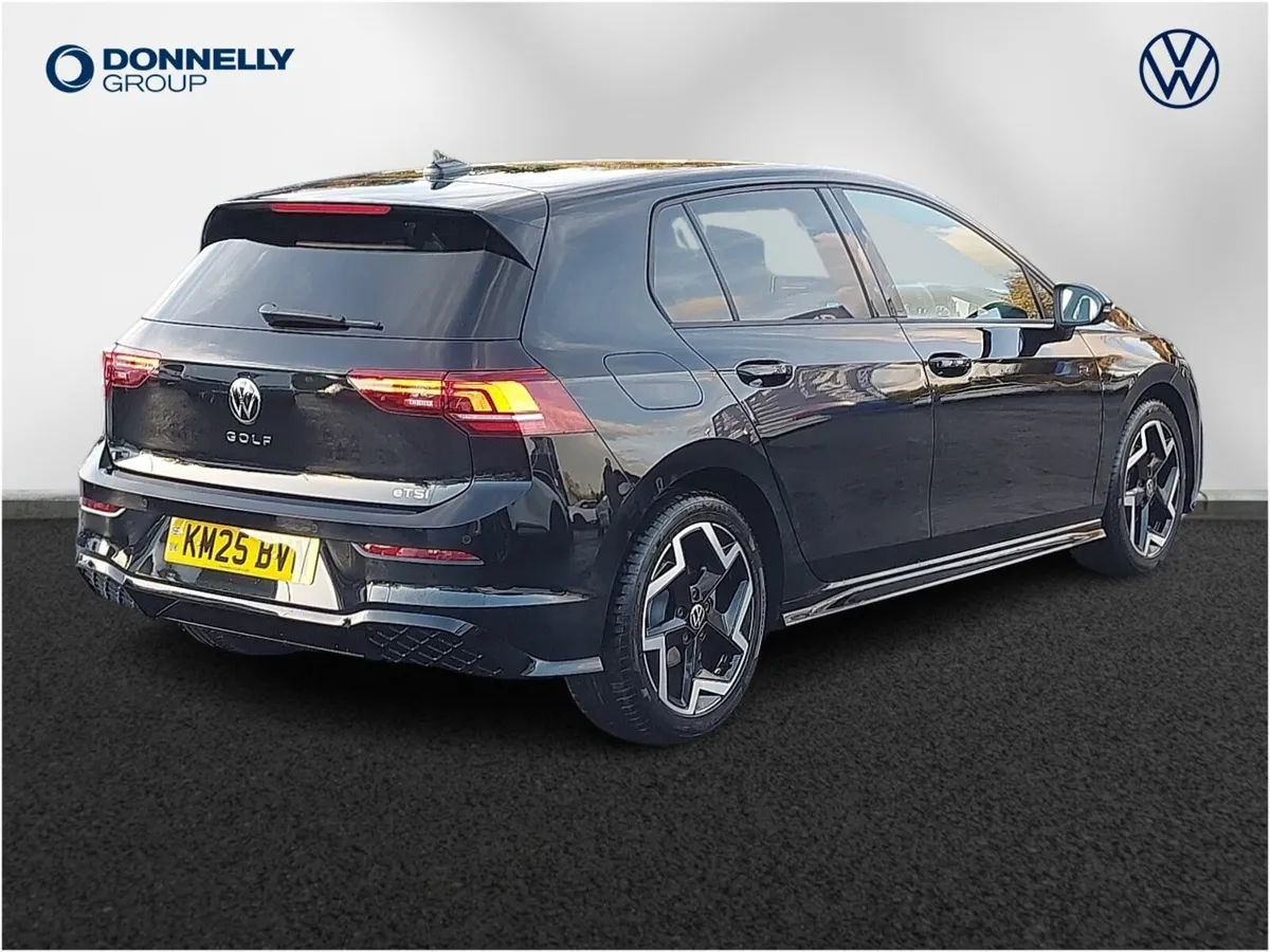 Volkswagen Golf Hatchback R-Line - Image 3