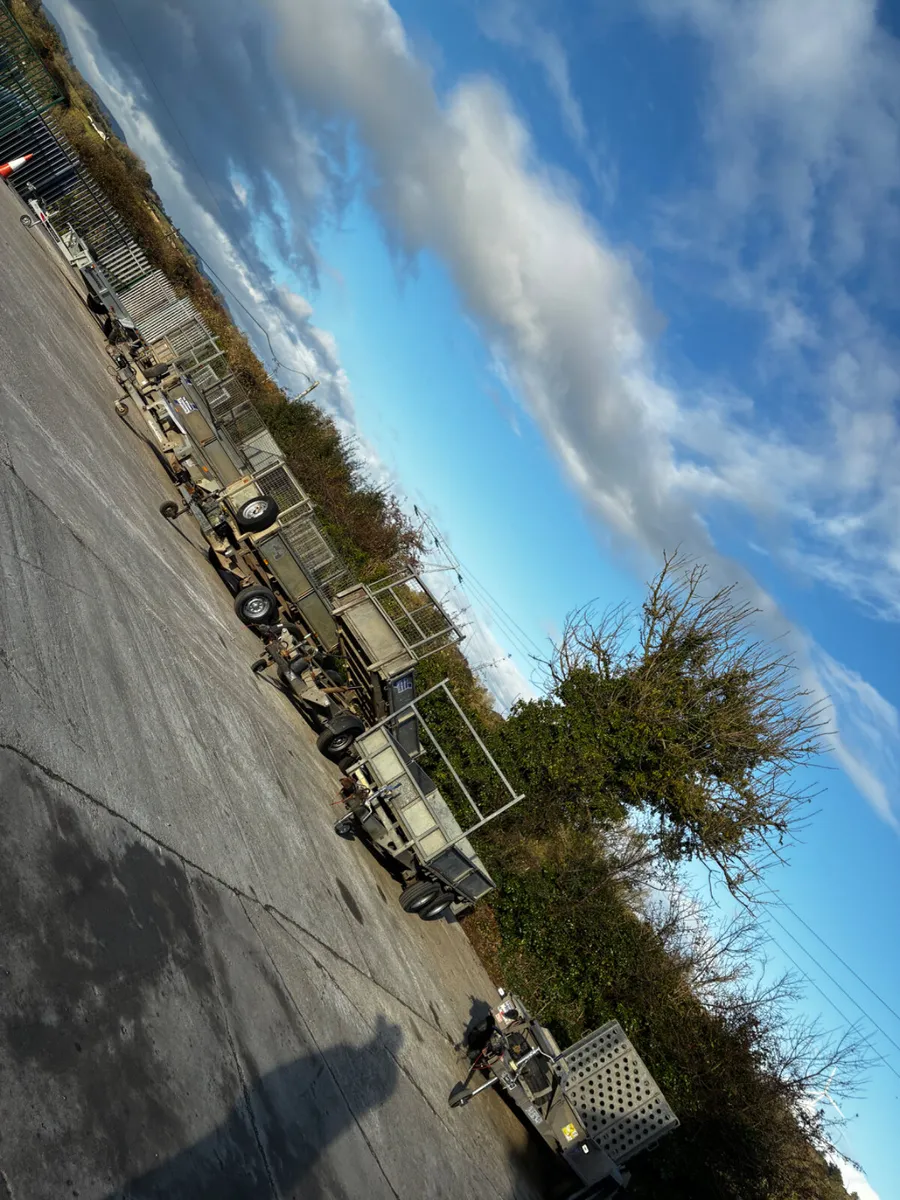 Large selection often new and used trailers - Image 1