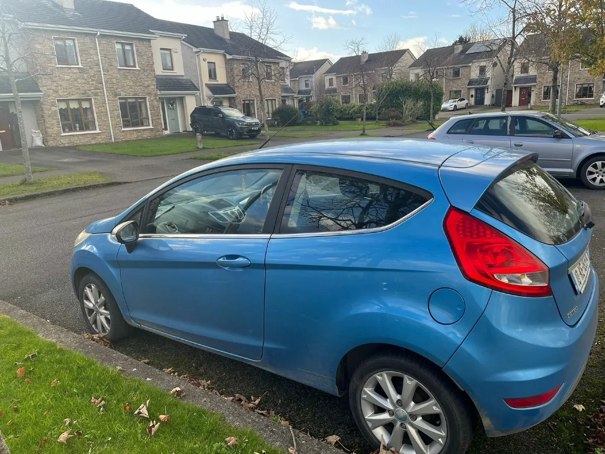 Ford Fiesta 2010 - Image 3