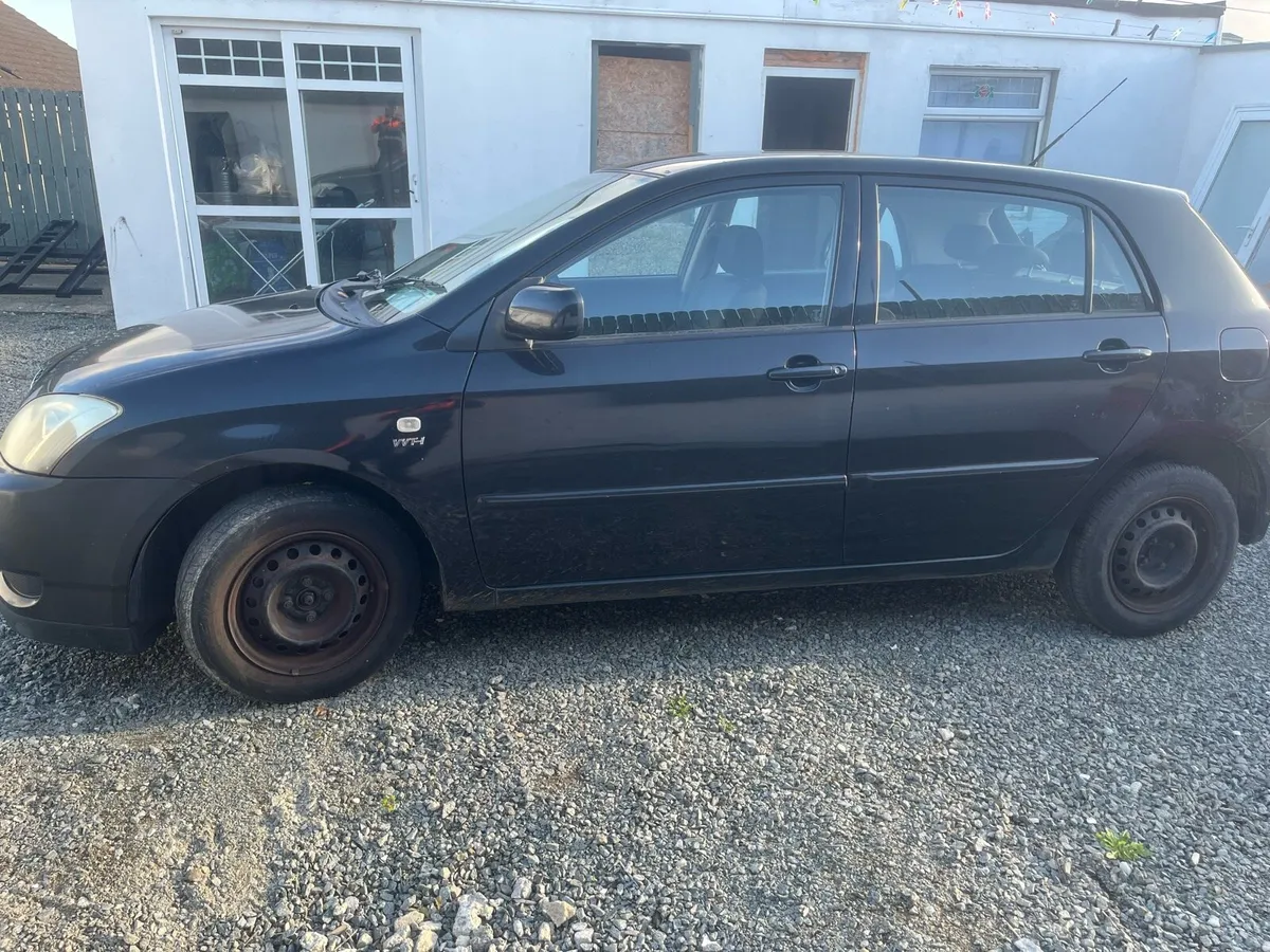 E12 Corolla - Image 3