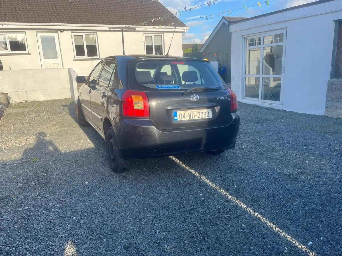 E12 Corolla - Image 4