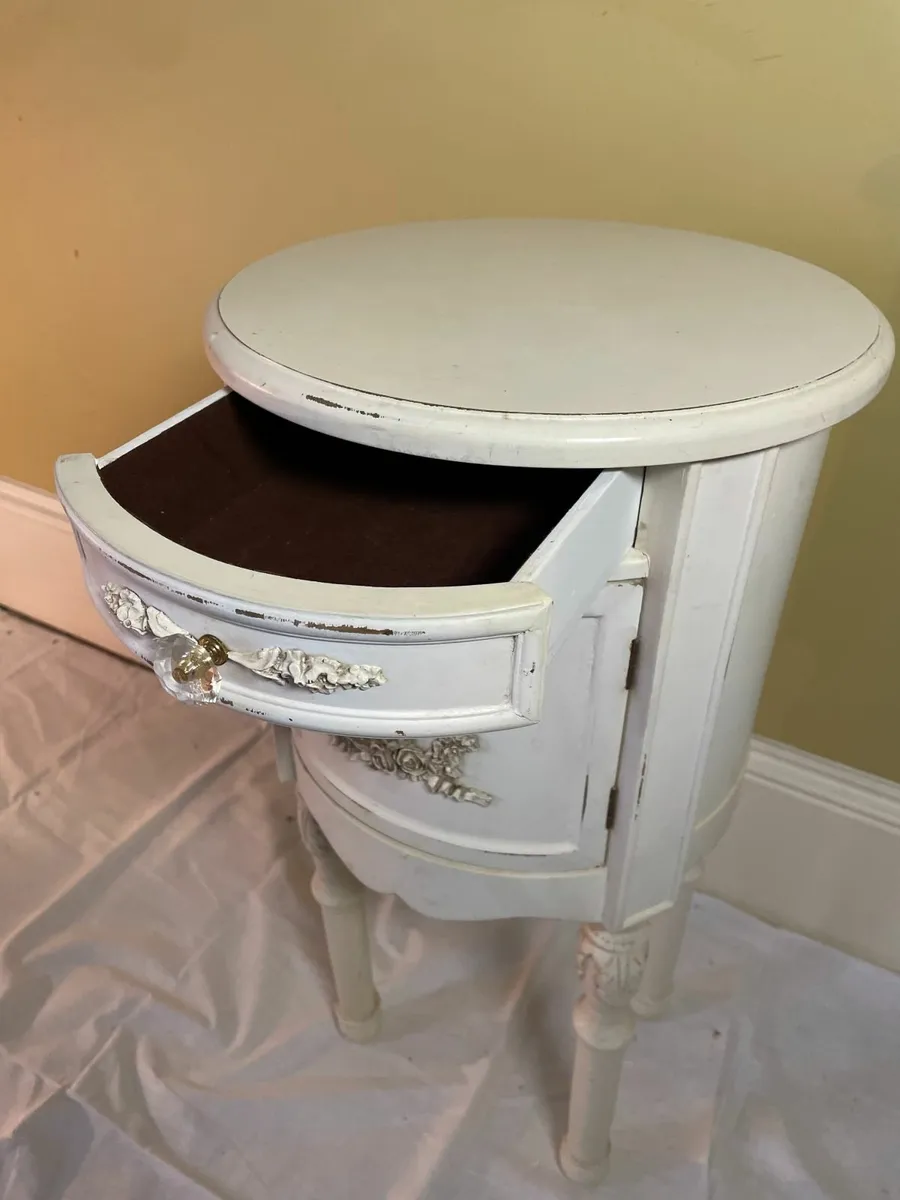 Vintage French-Style Painted Bedside Locker - Image 3