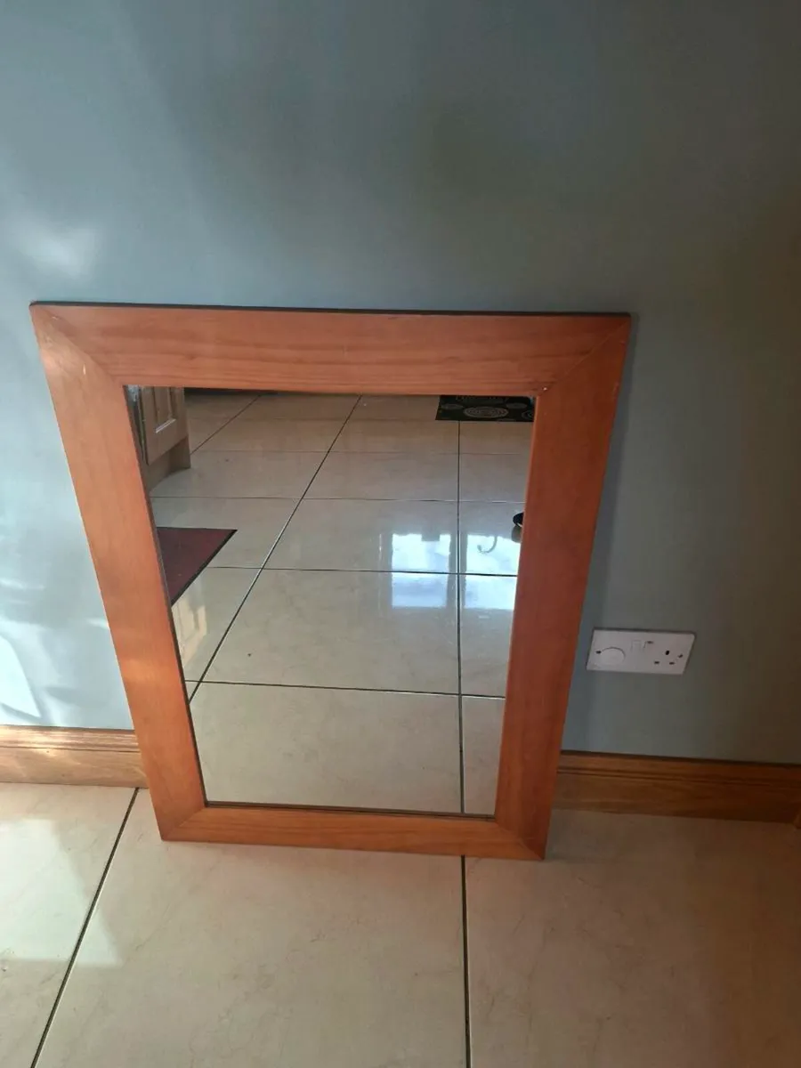 Pine mirror - Image 1